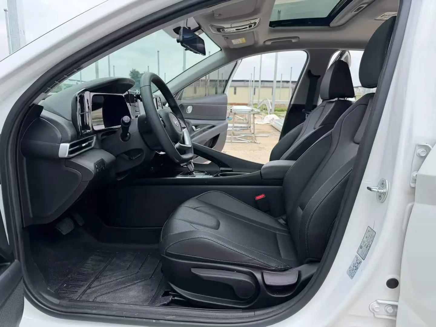 Elantra 2023 1.5L CVT GLS Leading Edition 7