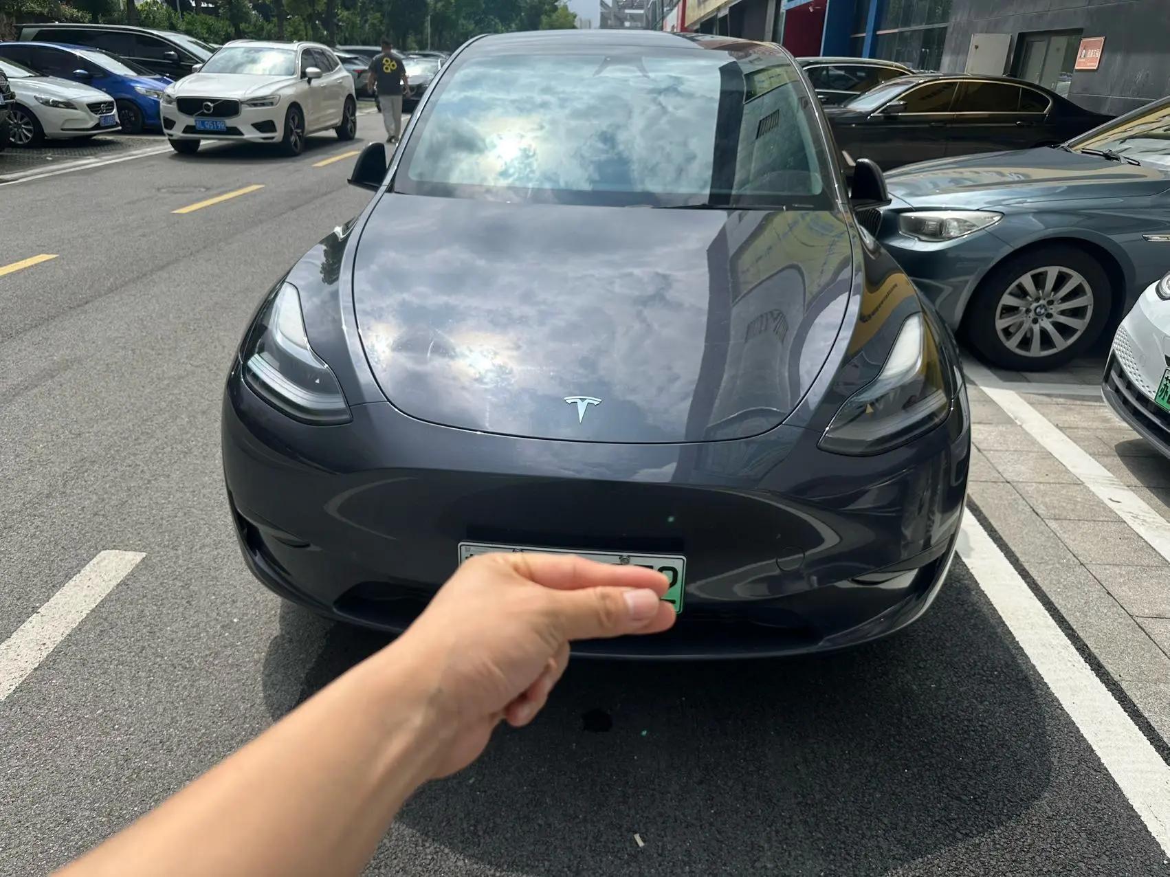 2024 Model Y Rear-Wheel Drive Edition 2