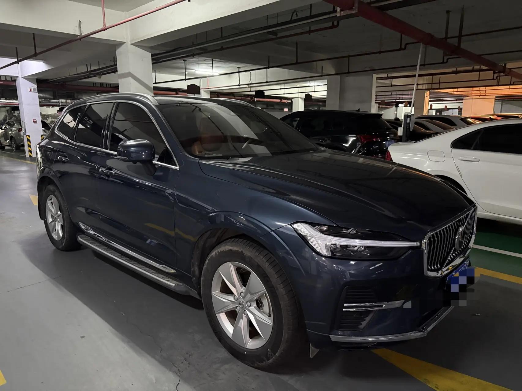Volvo XC60 2022 B5 4-wheel-drive Zhiyi Deluxe Edition 3