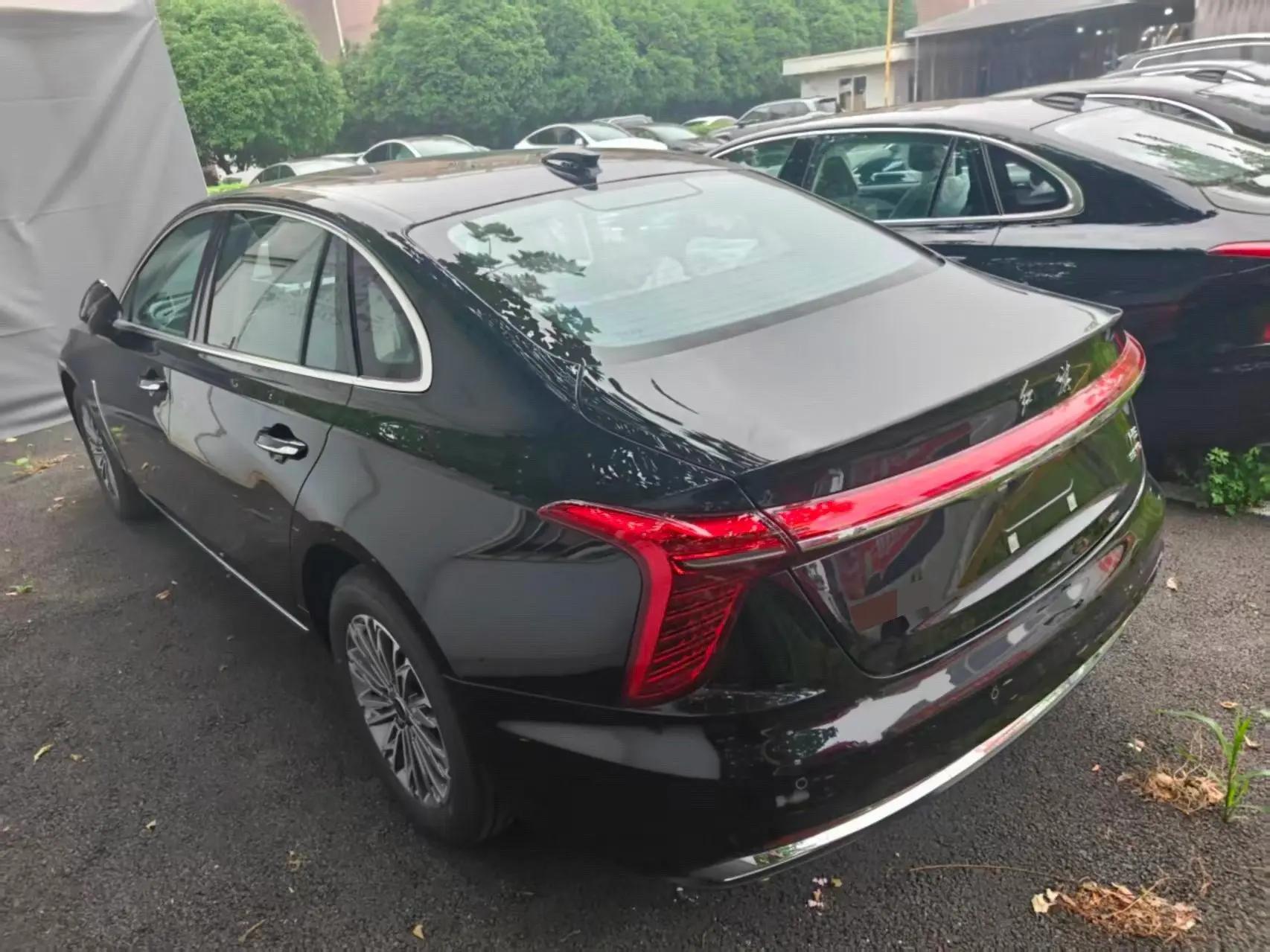 HongQi H5 2024 1.5T DCT Zhilian Flag Rhyme Edition 6
