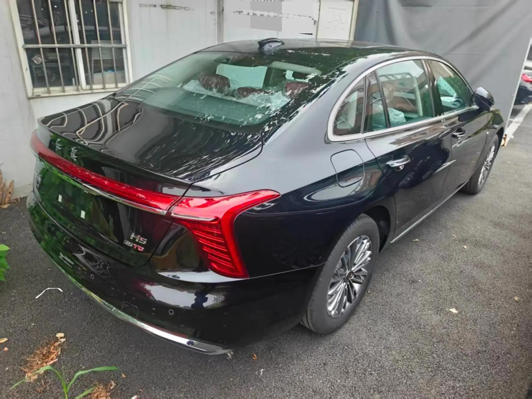 HongQi H5 2024 1.5T DCT Zhilian Flag Rhyme Edition 8