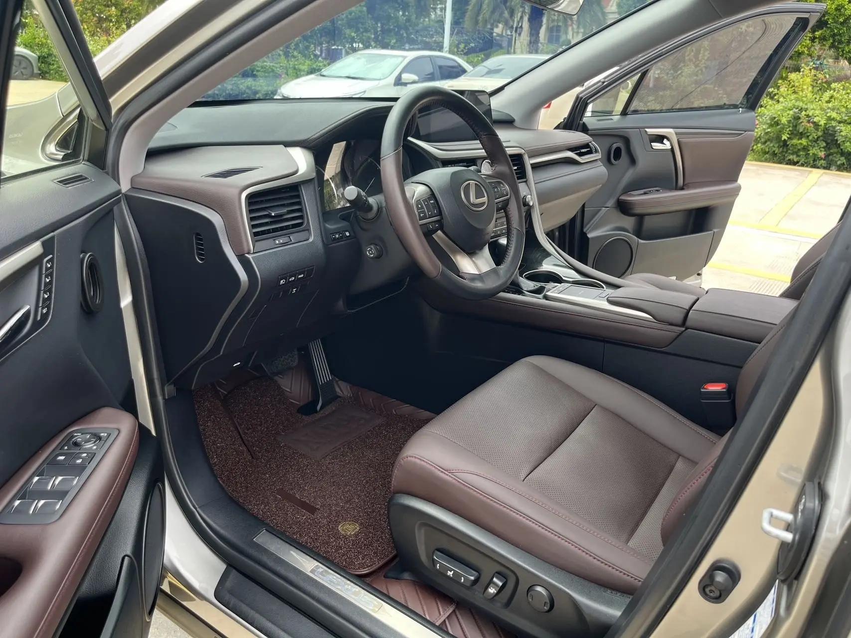 Lexus RX 2020 model modified 300 four-wheel drive elegant version 7