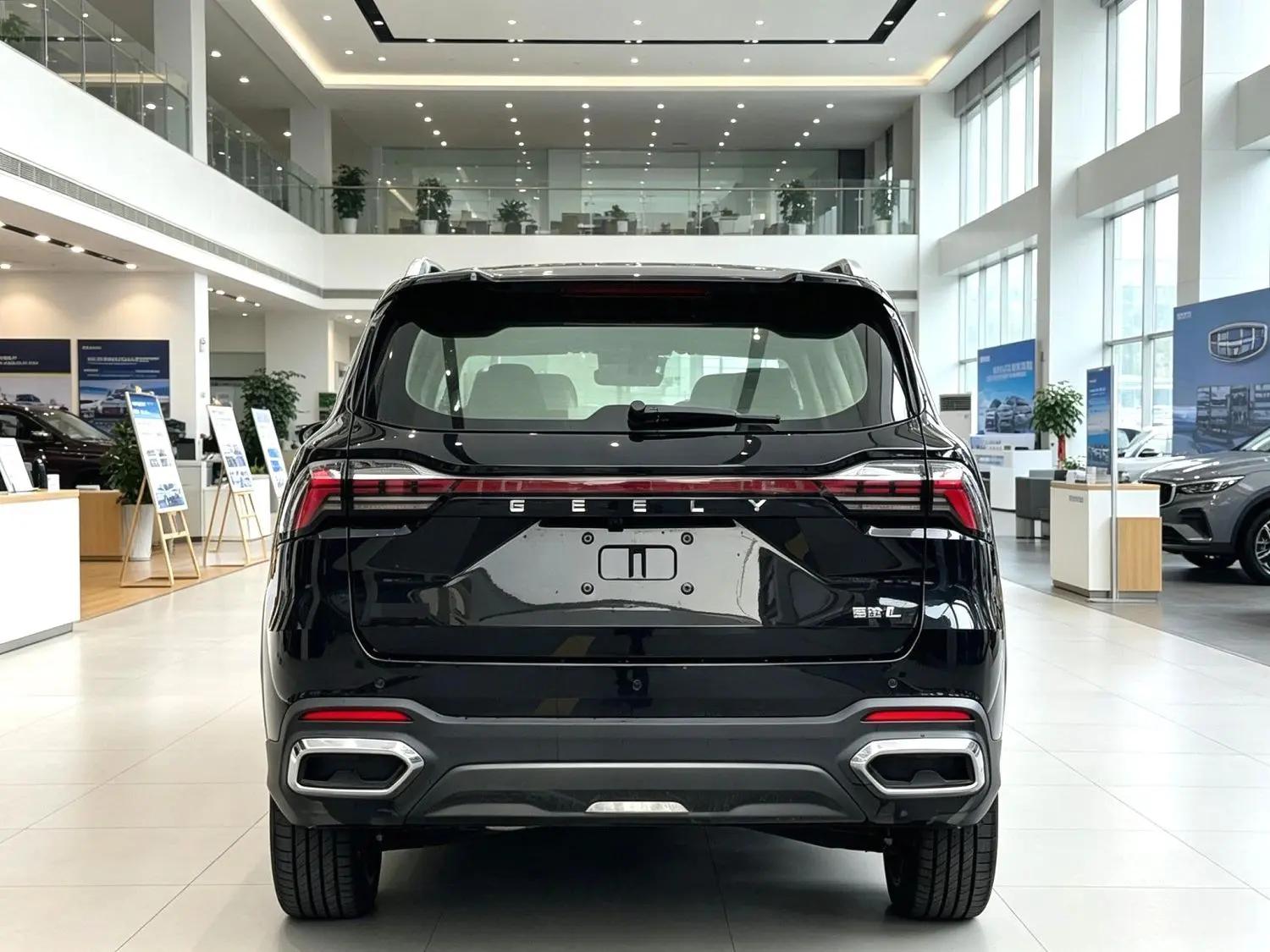 吉利 2025款 豪越L 2.0TD 尊享型 自动挡 5