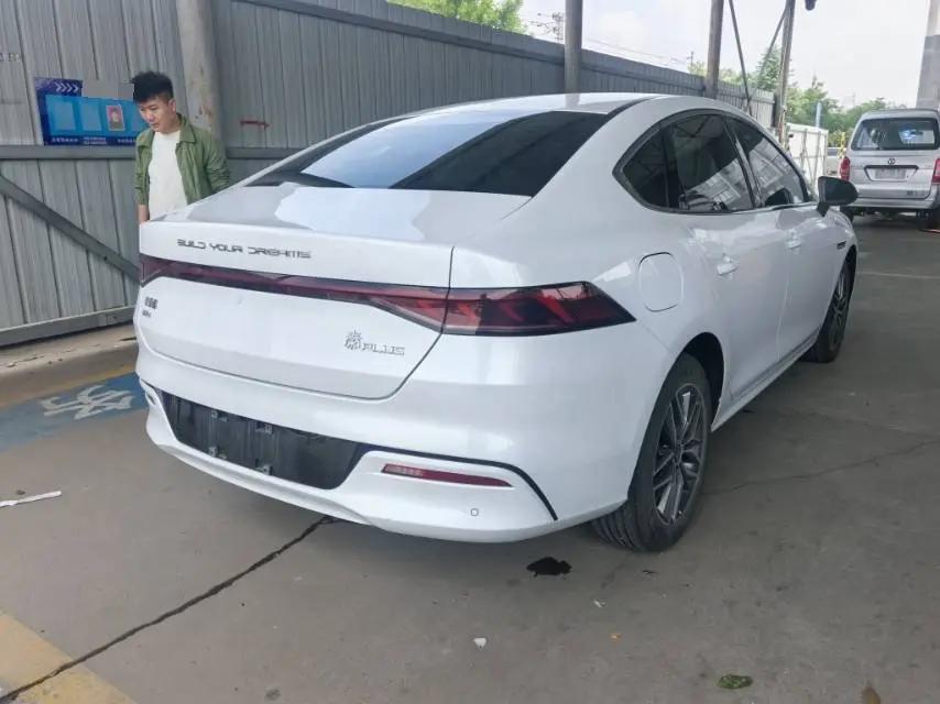 BYD 2023 Qin PLUS DM-i 1.5 CVT Champion Edition Leading Model 120KM Automatic 9