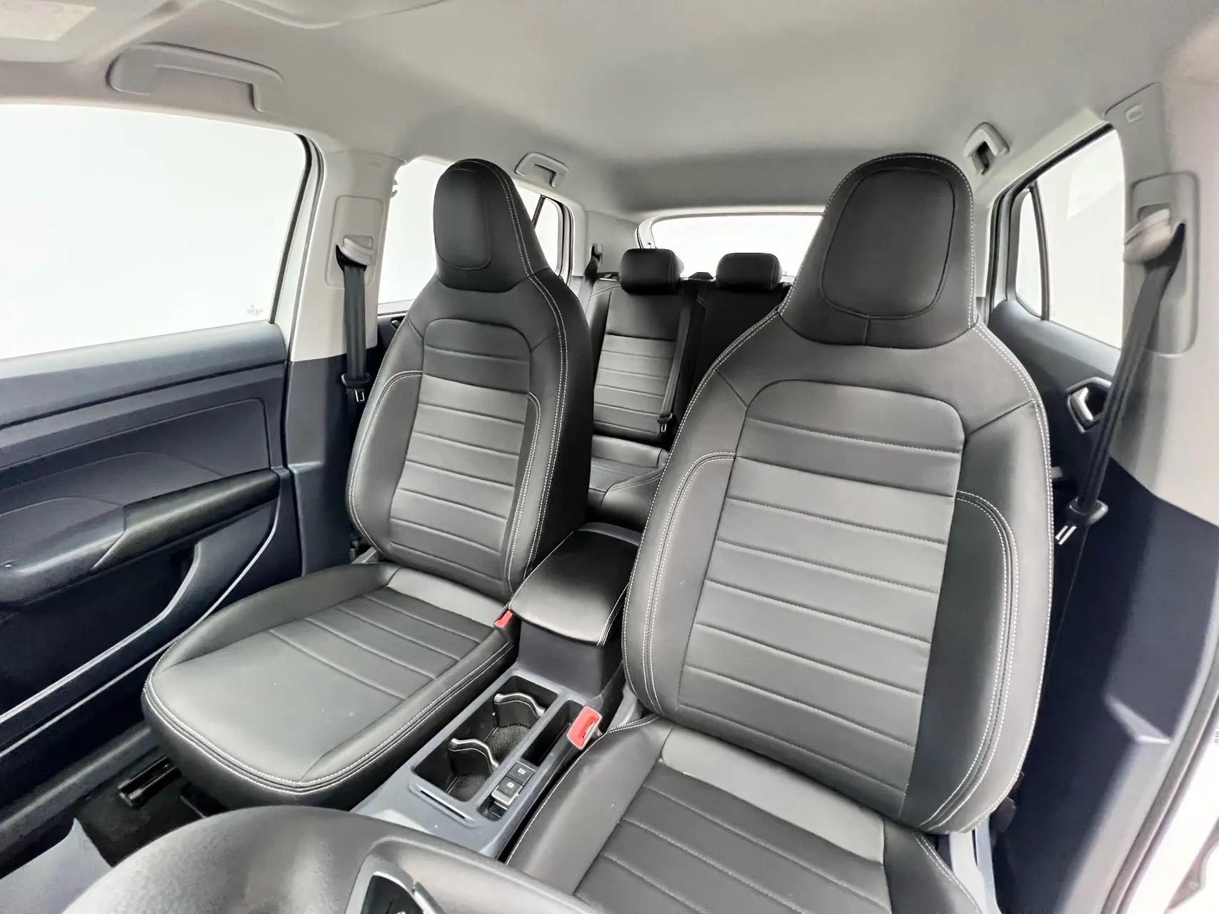 Volkswagen 2025 T-Roc New Edition 1.5 Ruijin Edition Automatic 13