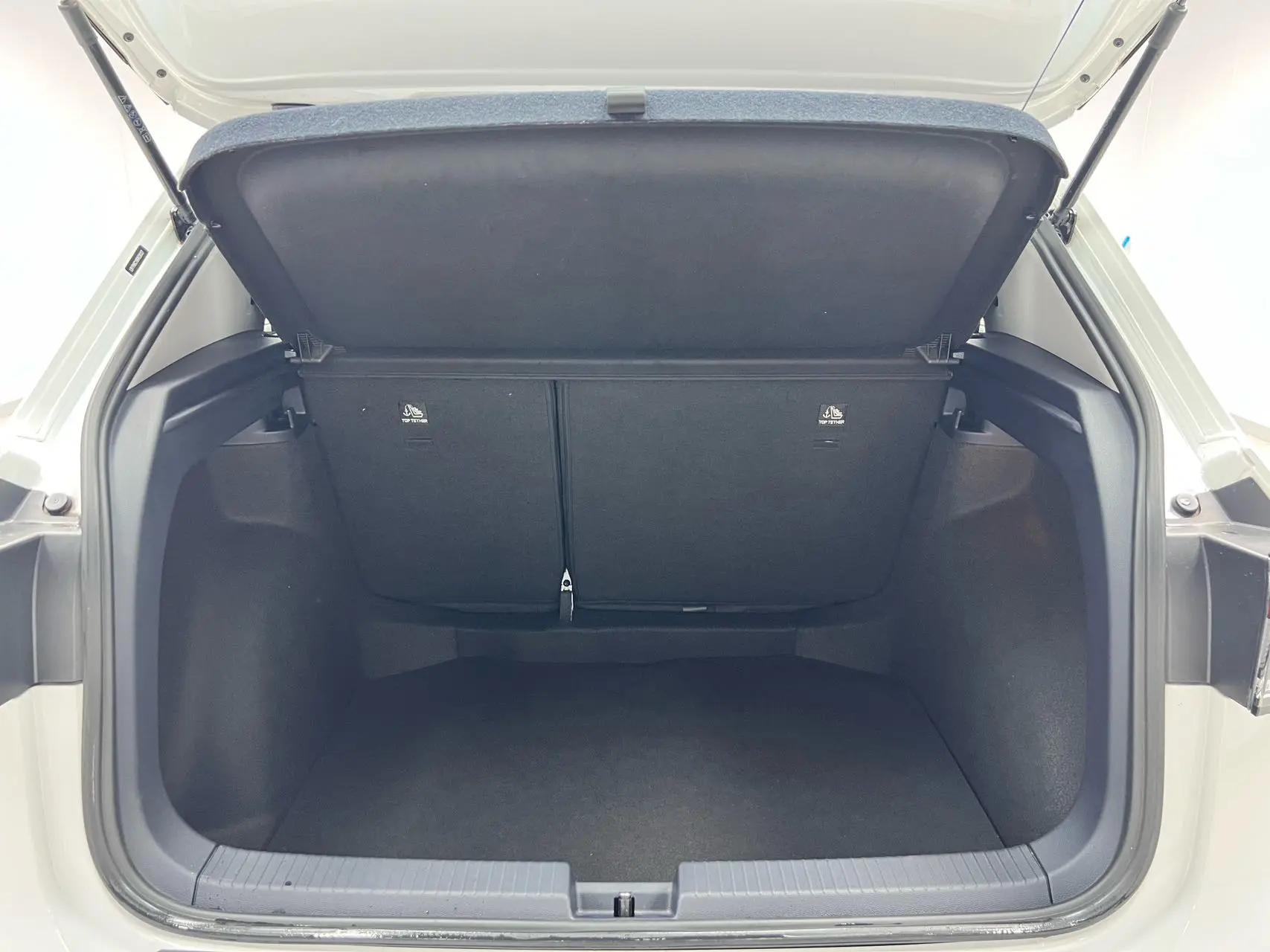 Volkswagen 2025 T-Roc New Edition 1.5 Ruijin Edition Automatic 15