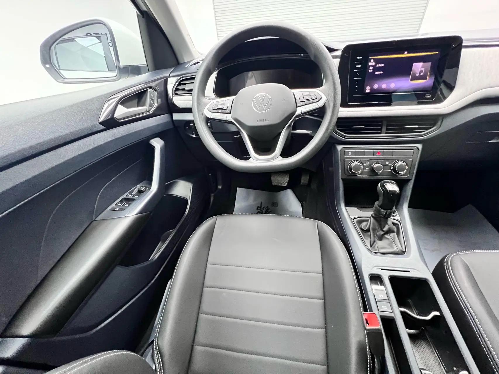 Volkswagen 2025 T-Roc New Edition 1.5 Ruijin Edition Automatic 9