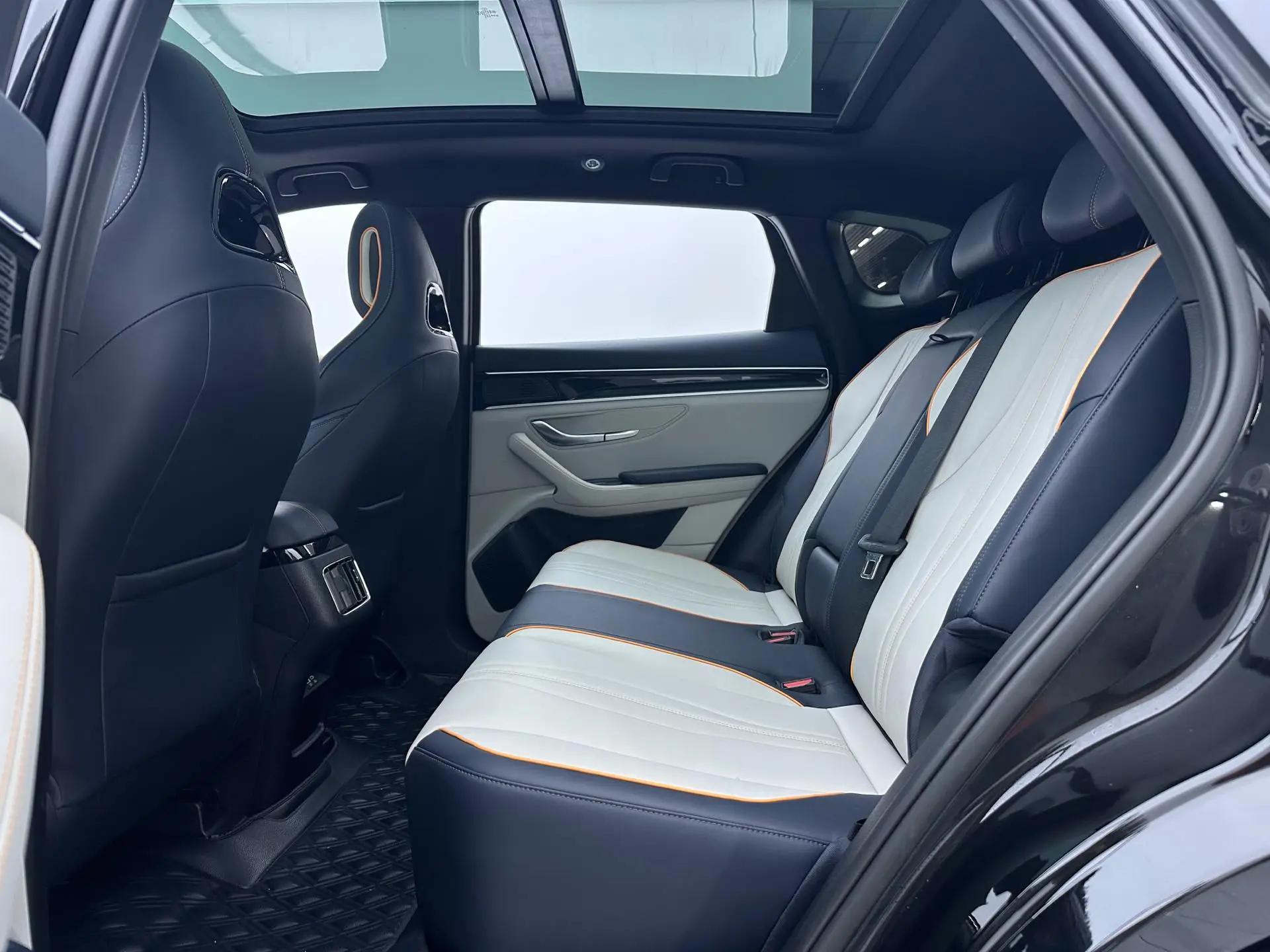 BYD 2023 Song PLUS EV Champion Edition 520KM Prestige Automatic 6