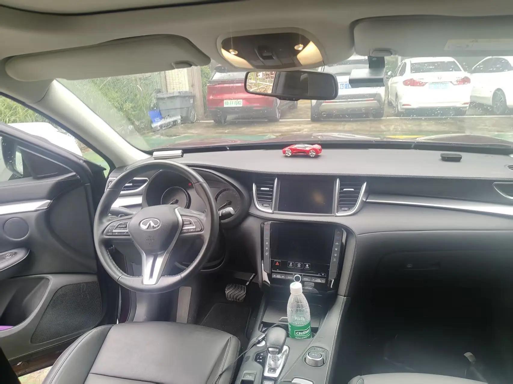 Infiniti QX50 2022 2.0T two-wheel drive fashion edition 4