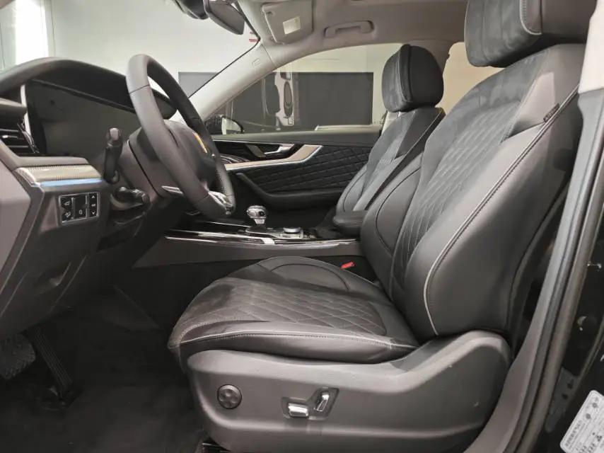 HongQi HS5 2019 2.0T Zhilian Flag Edition 3