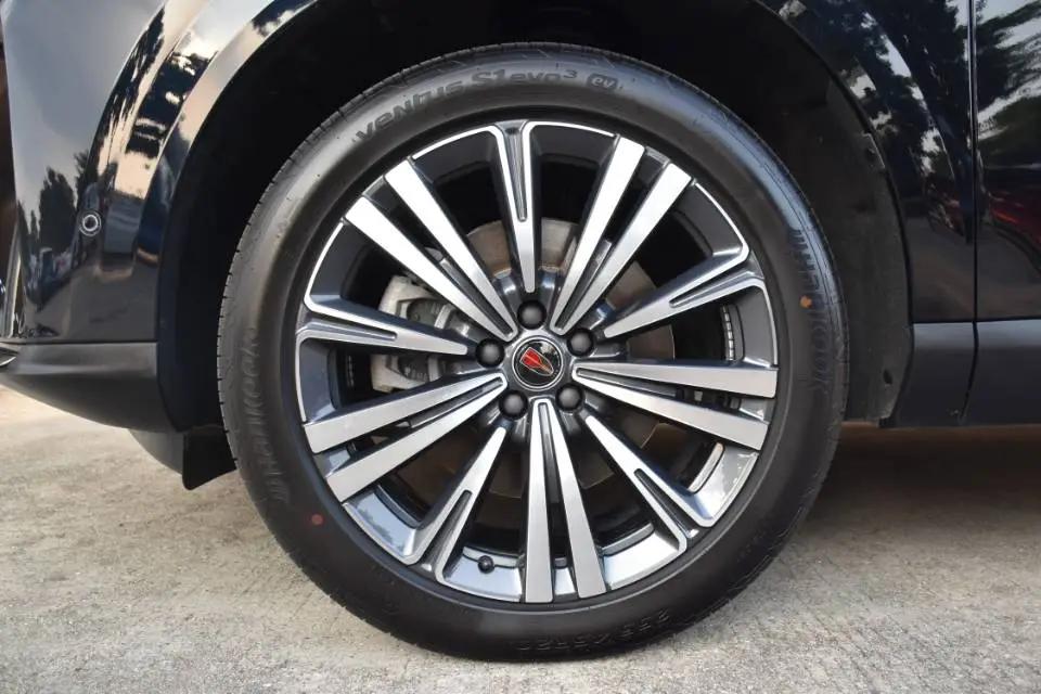 HongQi 2026 HS6 PHEV 1.5T 240 Smart Hybrid Automatic Gear 18