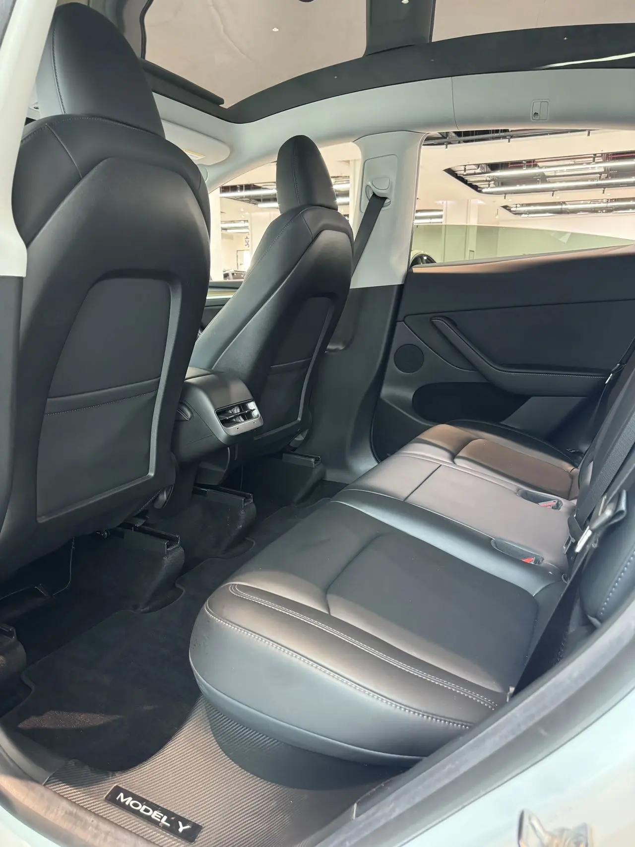 Model Y 2022 rear-wheel drive version 5
