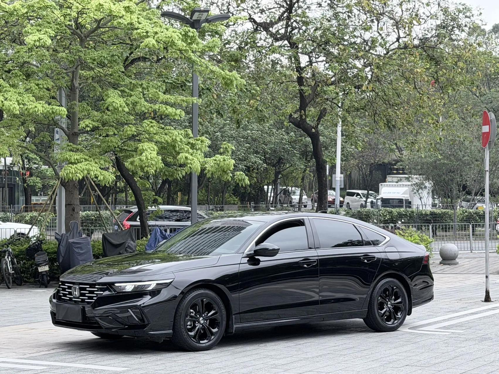 Honda 2025 11th Generation Accord 1.5T Stepless 260TURBO Sports Series Deluxe Automatic Gear