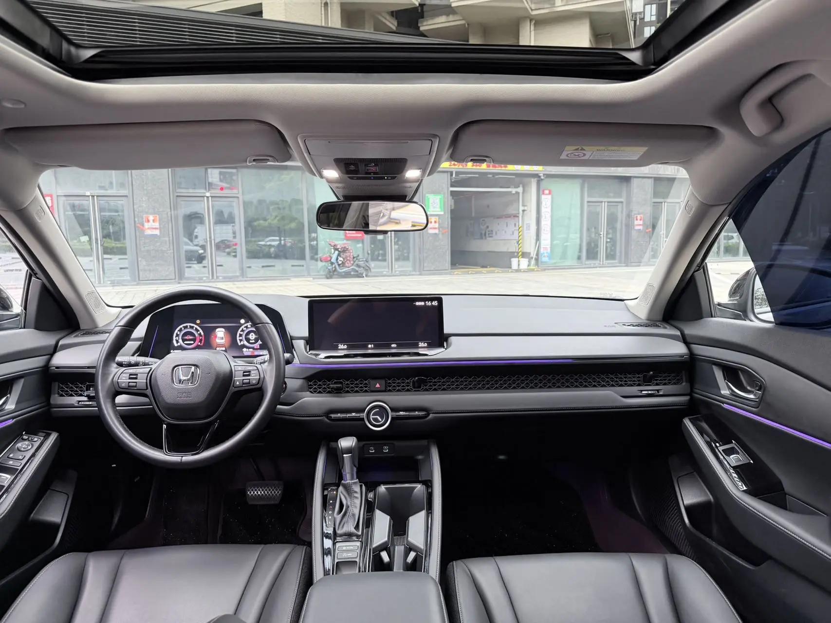 Honda 2025 11th Generation Accord 1.5T Stepless 260TURBO Sports Series Deluxe Automatic Gear 4