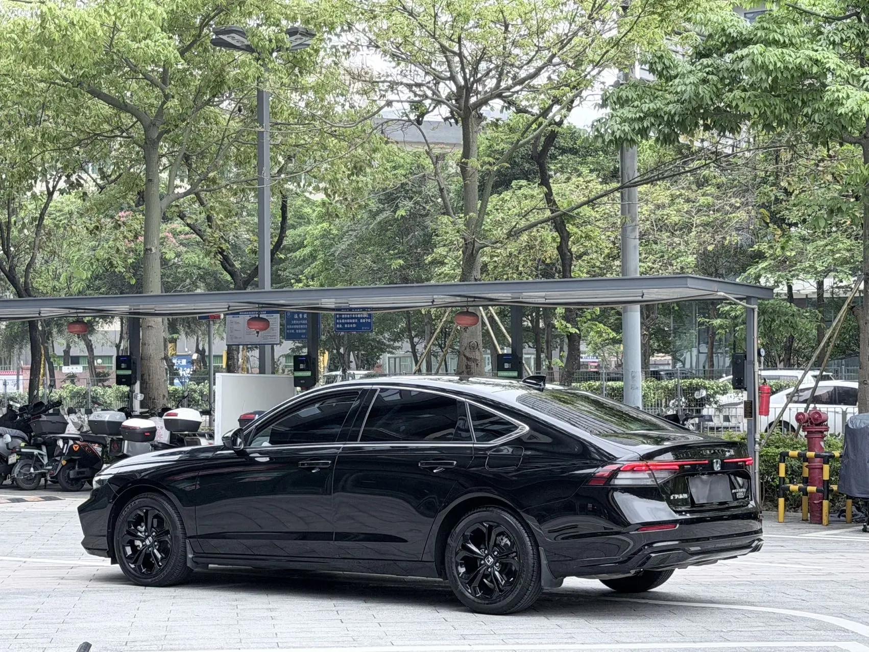 Honda 2025 11th Generation Accord 1.5T Stepless 260TURBO Sports Series Deluxe Automatic Gear 8