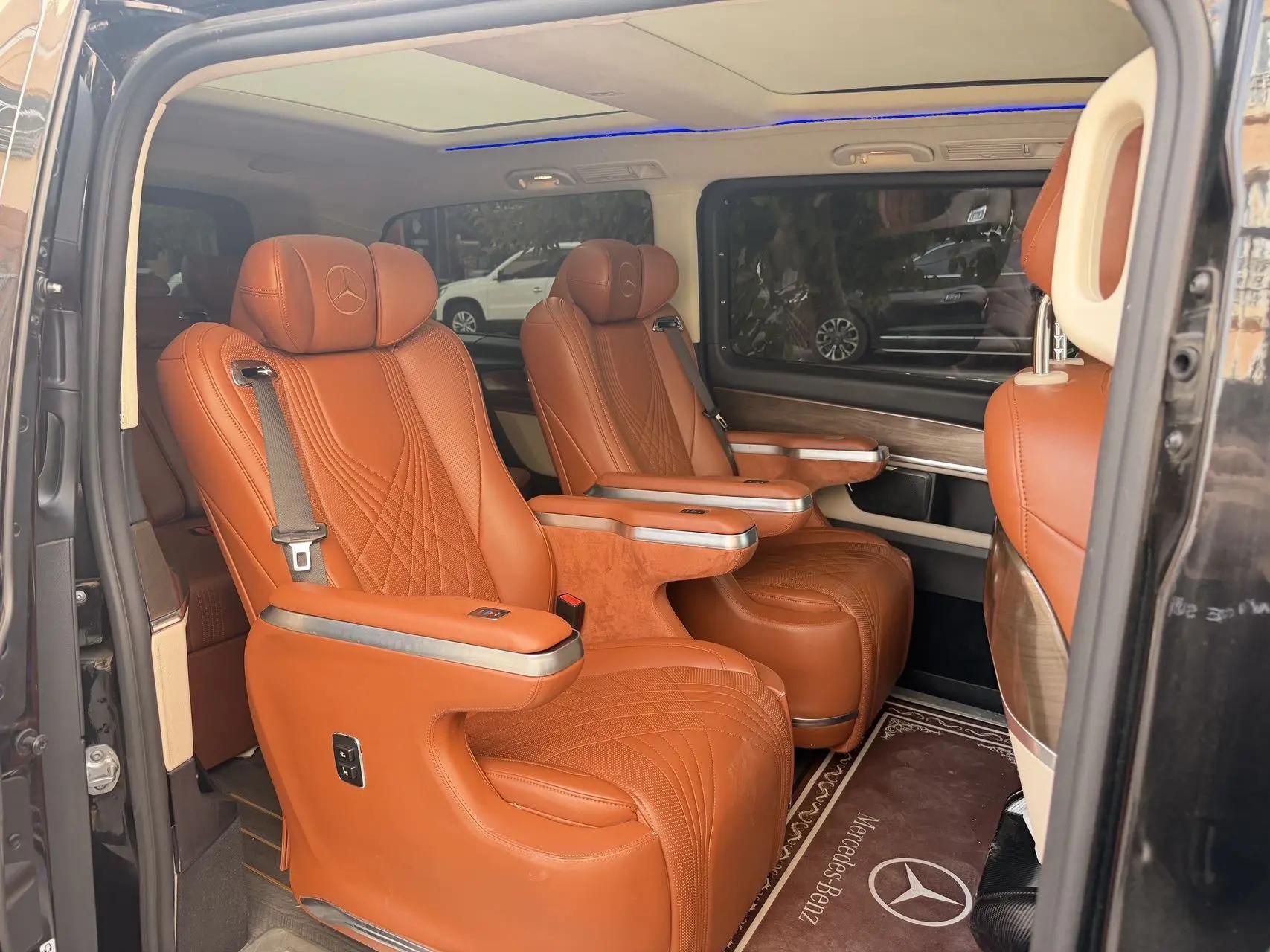 Mercedes Benz V-Class 2020V 260 L Long Wheelbase Deluxe Edition 8