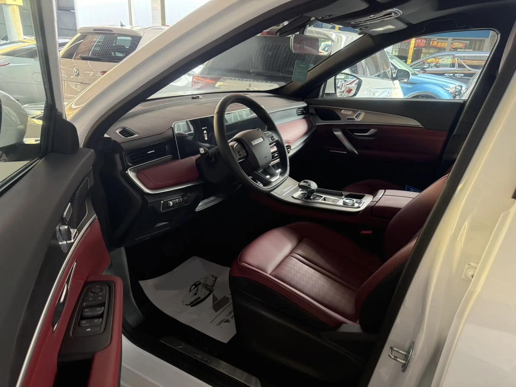 Jetour 2026 X70 PLUS 1.5T Luxury 5-seat Automatic Gear 2