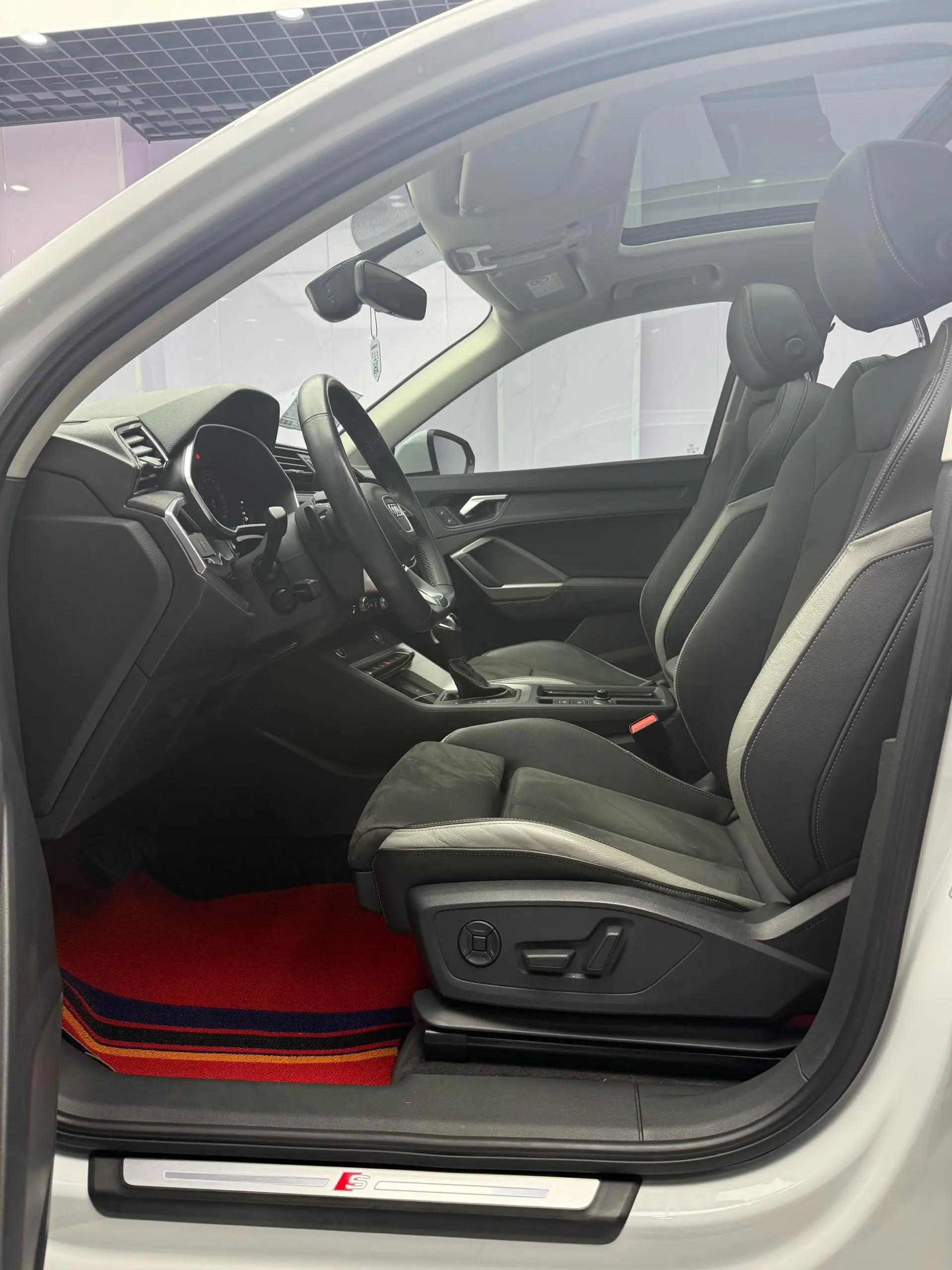 Audi 2023 Q3 1.4TFSI 35TFSI Stylish Dynamic Edition Automatic 8