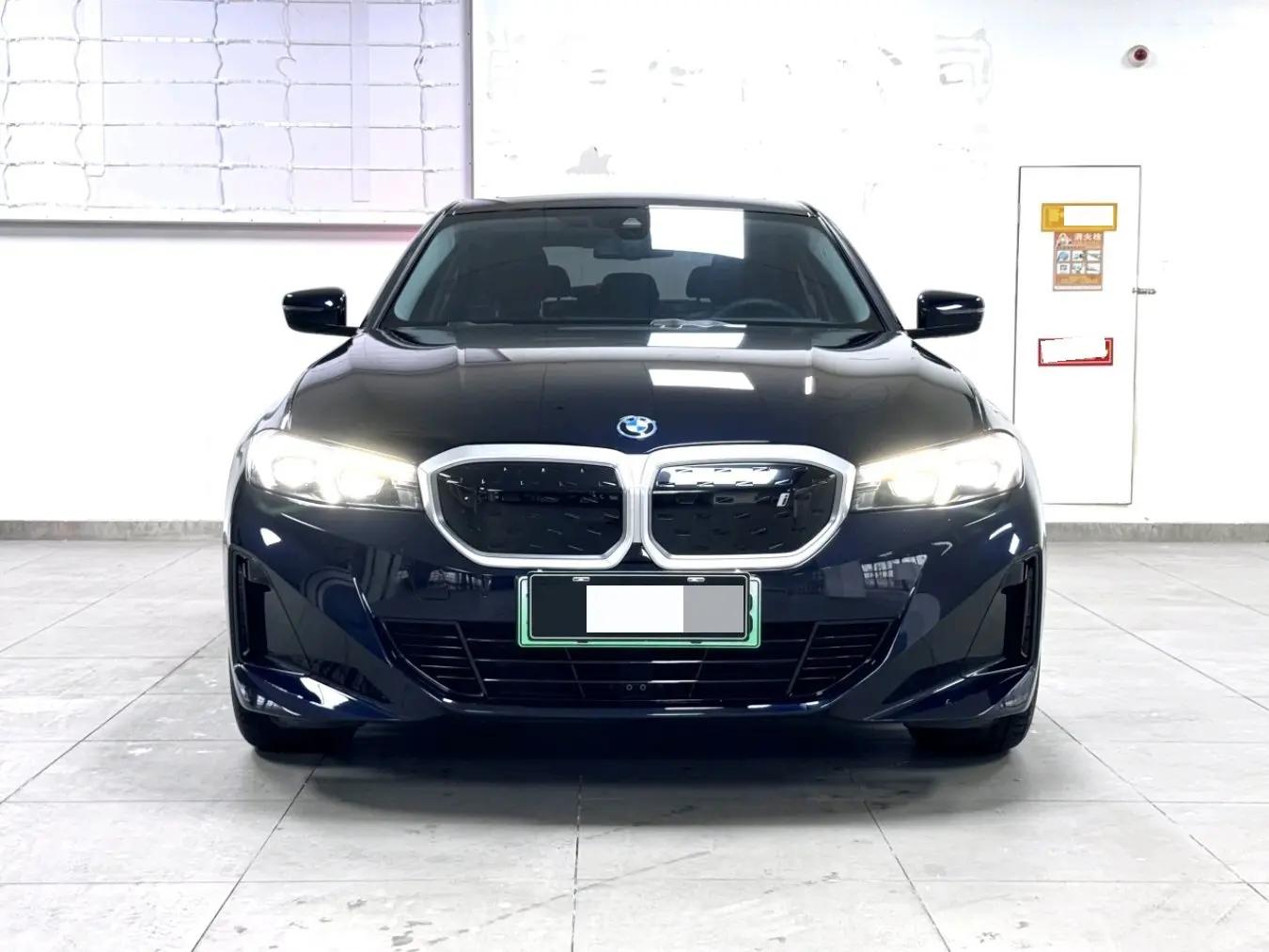 BMW 2024 i3 eDrive 35 L Automatic 3