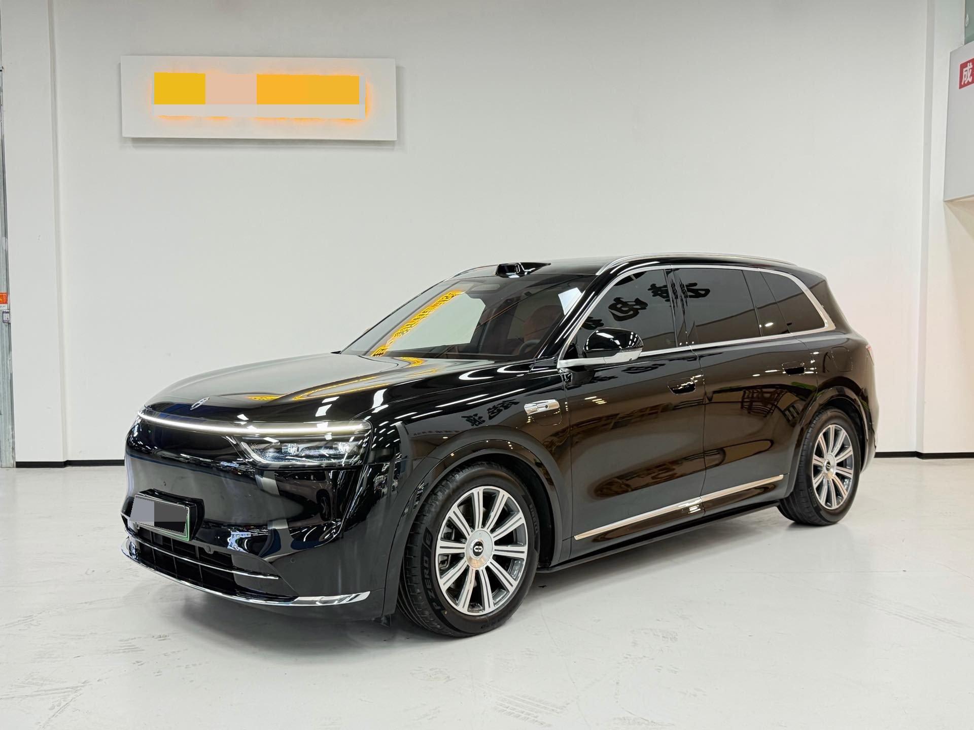 AITO M8 2025 extended range Max version 53.4kWh 6-seat version