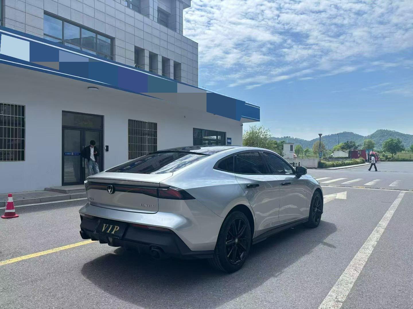 ChangAn 2023 UNI-V 1.5T Prestige Automatic 6