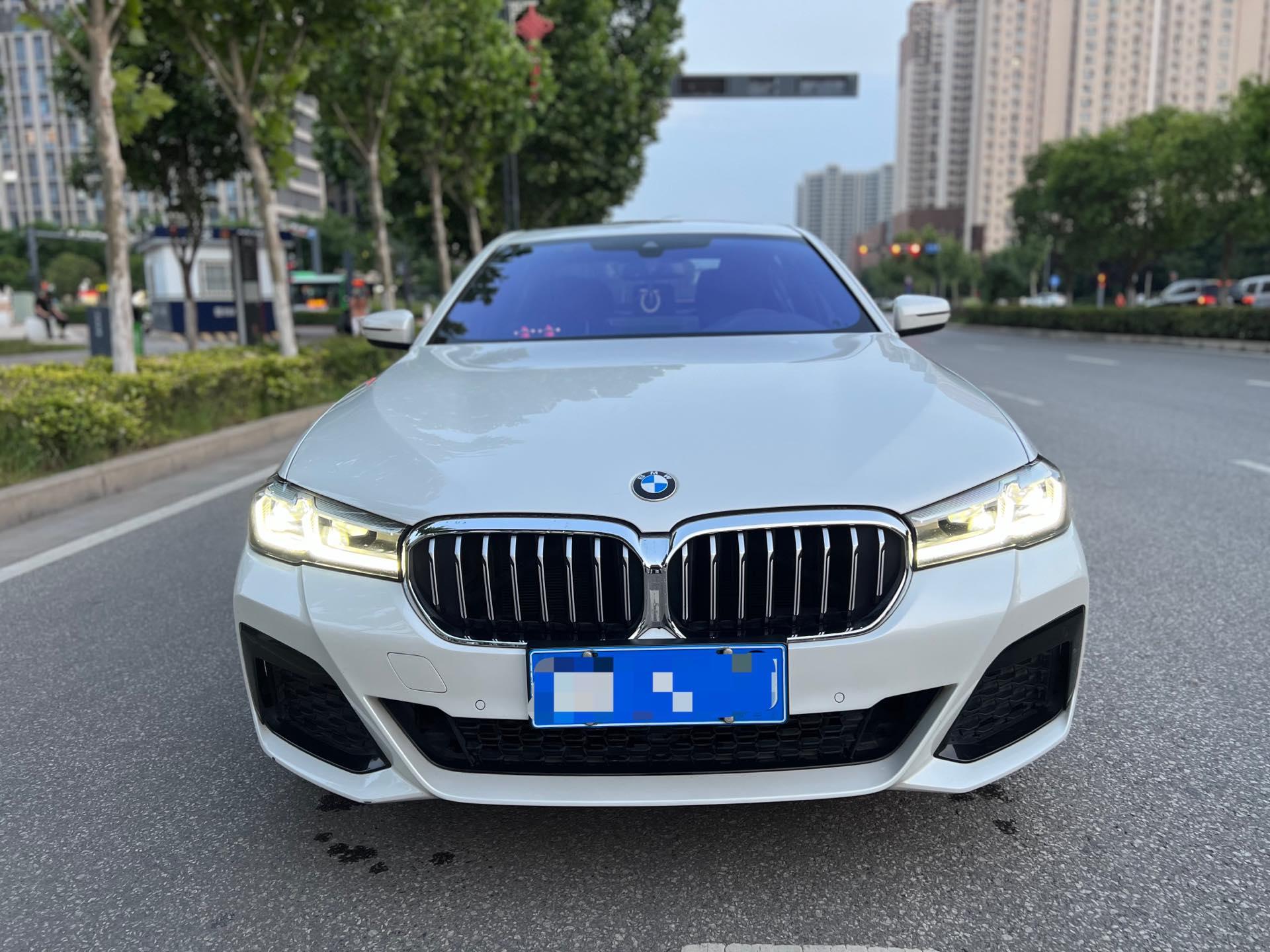 BMW 5 Series 2021 Modified 530Li Leading M Sports Suit 2
