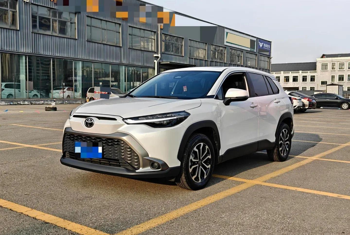 Toyota 2024 Frontlander 2.0 CVT Luxury Edition Automatic