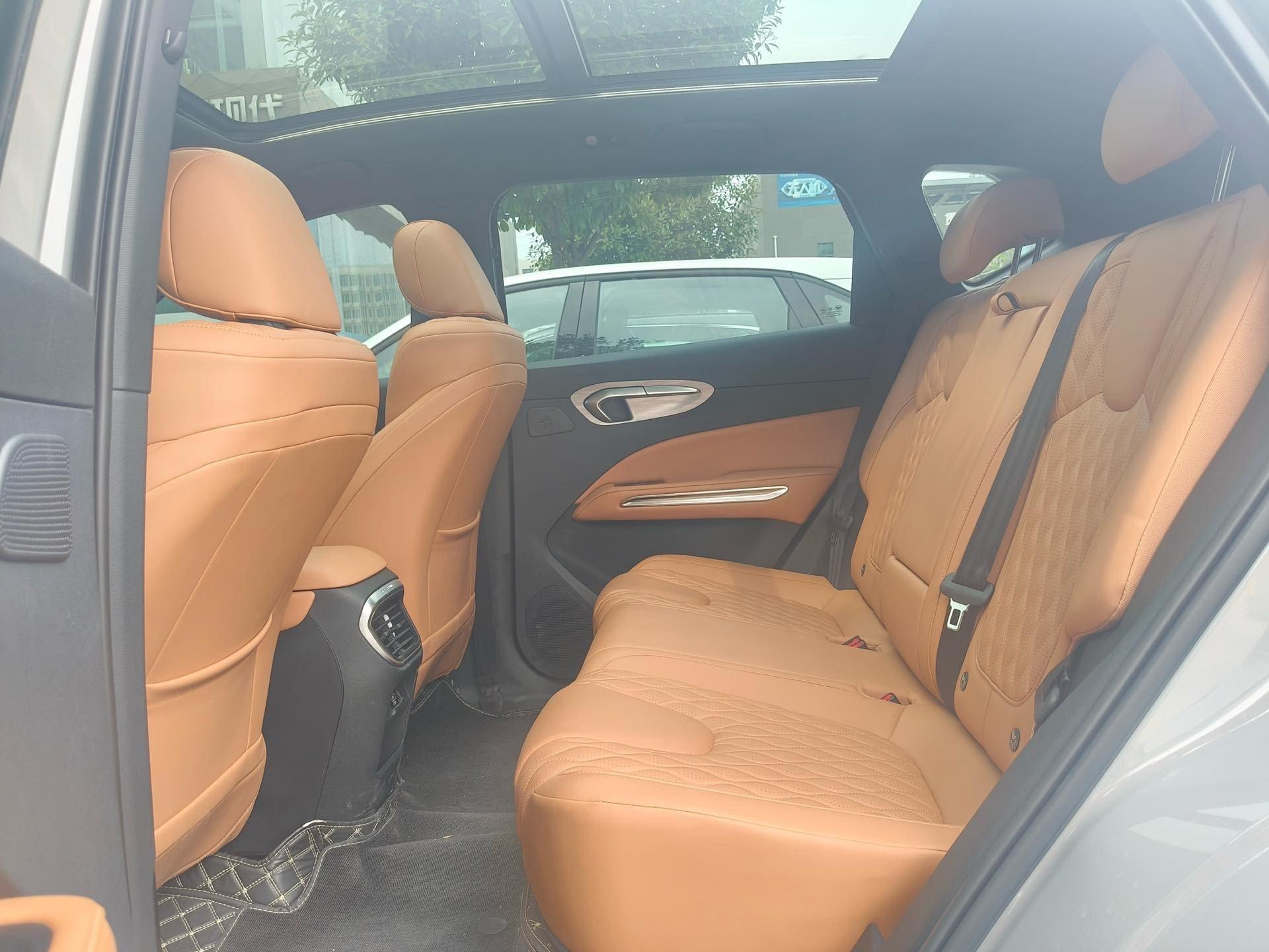 Bestune 2025 yueyi 07 1.5T 210km leisurely version of automatic gear 3
