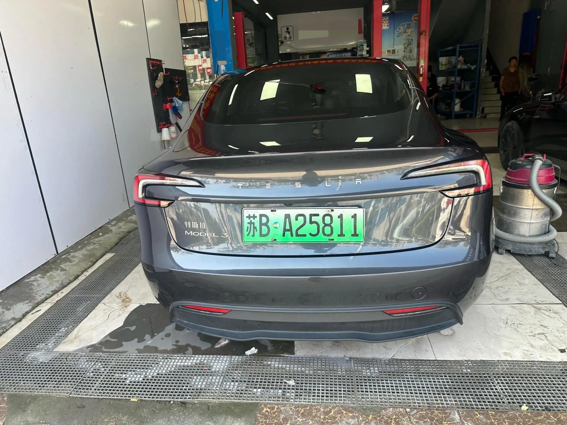 Model 3 2023 Rear-Wheel Drive Edition 5