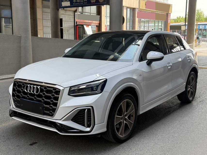Audi Q2L 2022 35 TFSI Fashion Dynamic