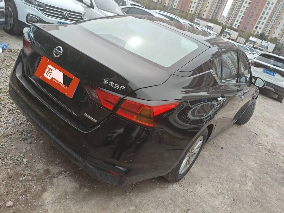 Teana 2021 2.0L XE Fashion Edition 3