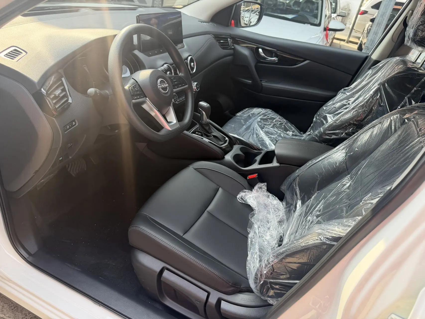 Nissan 2025 Qashqai Honor 2.0 CVT Honor XV Genuine Edition Automatic 4