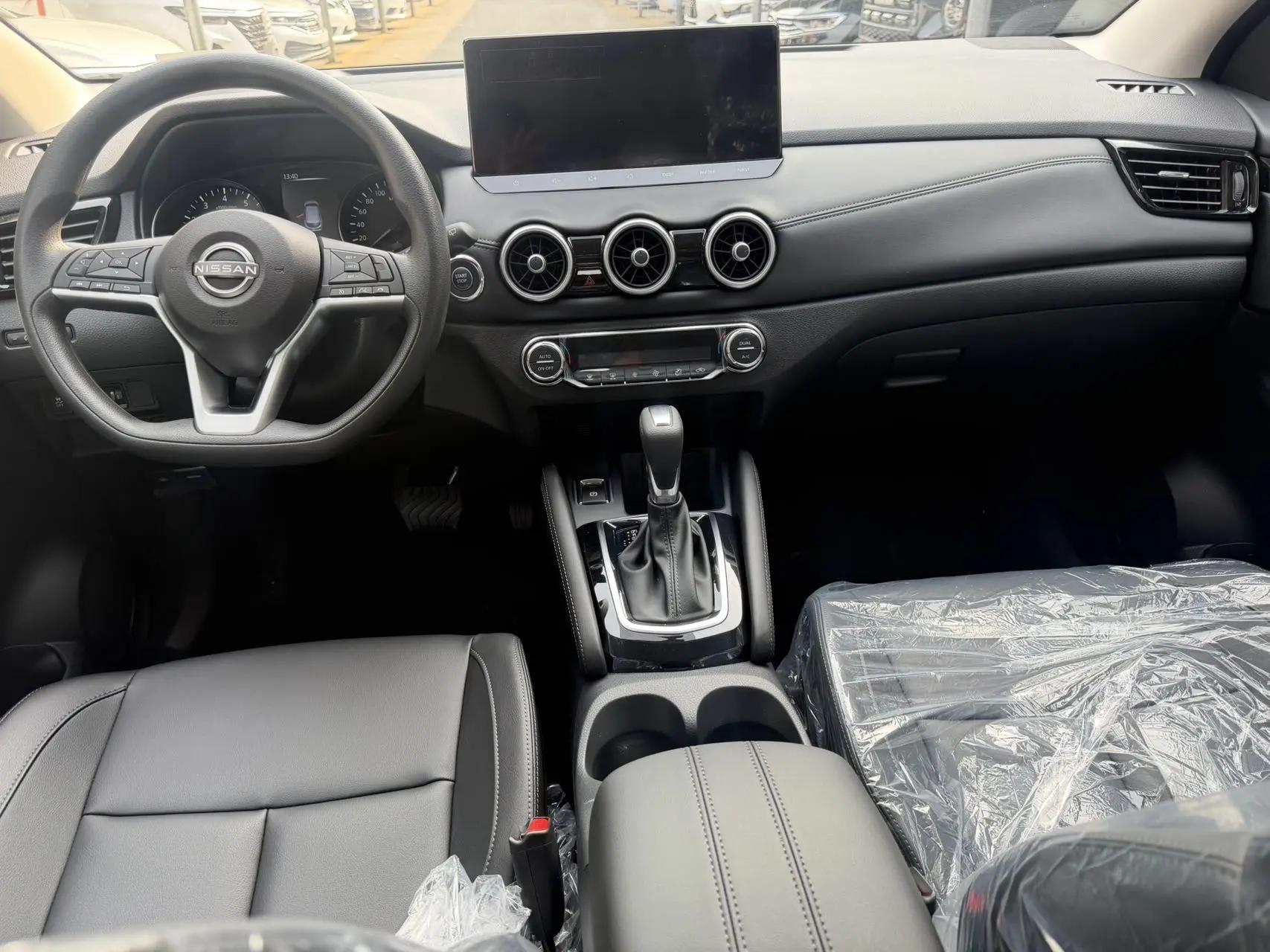 Nissan 2025 Qashqai Honor 2.0 CVT Honor XV Genuine Edition Automatic 6