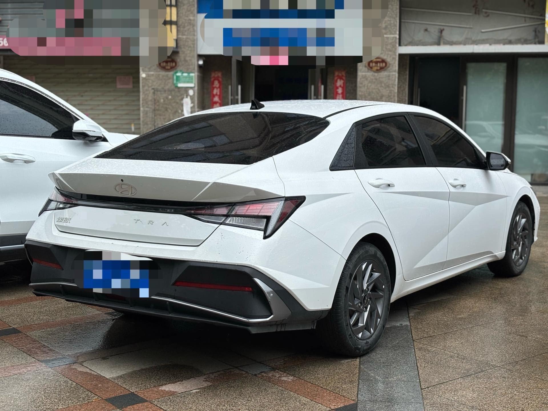 Elantra 2023 1.5L CVT GLS Leading Edition 2