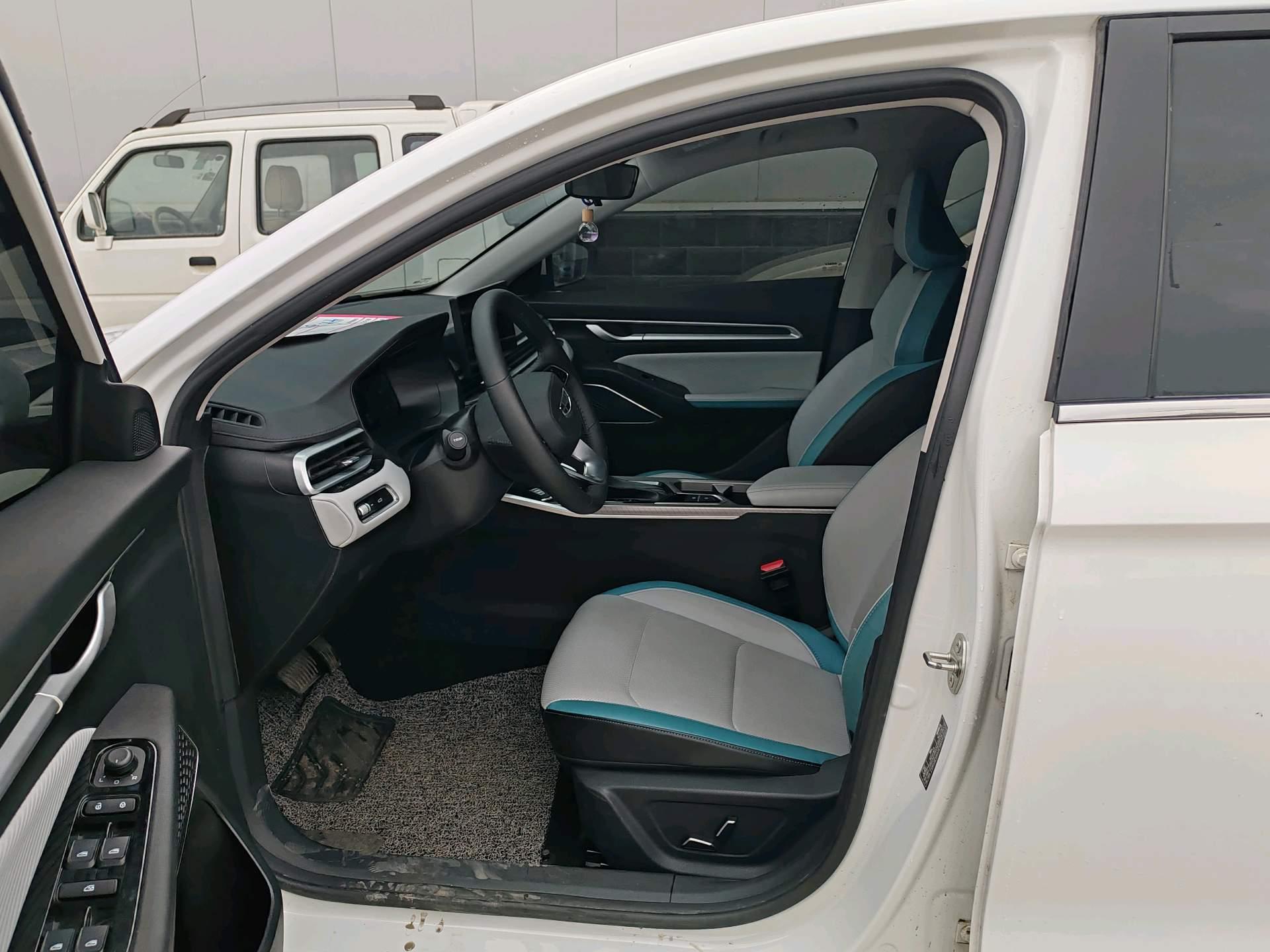Emgrand 2022 4th Generation 1.5L CVT Flagship 5