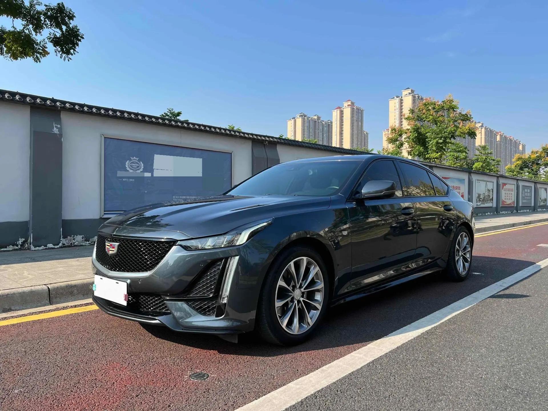 Open image lightbox: Cadillac CT5 2021 28T Leading Sports