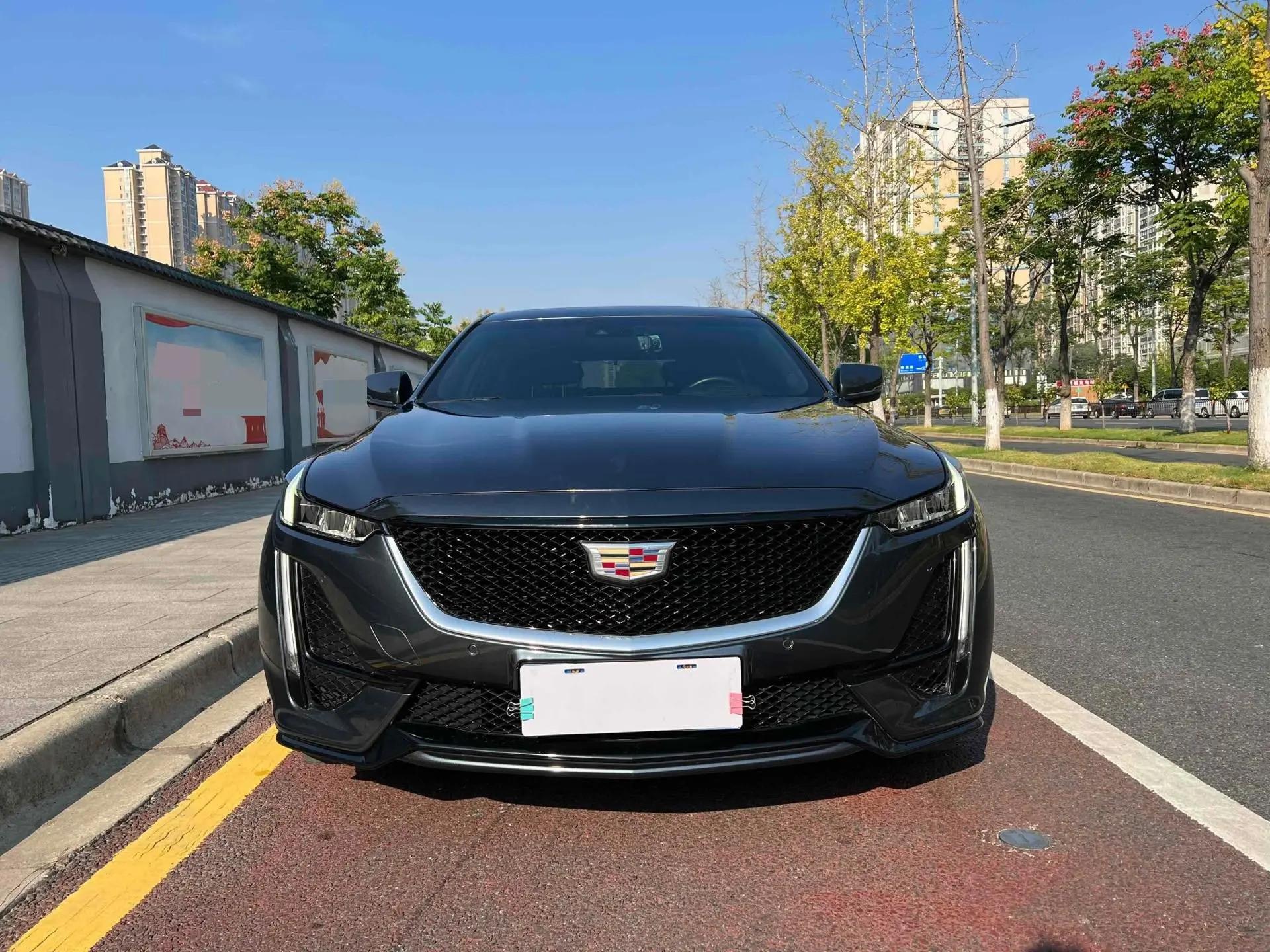 Cadillac CT5 2021 28T Leading Sports 2