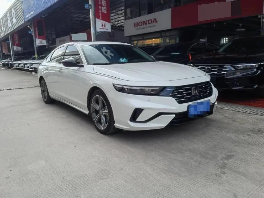Honda 2025 11th Generation Accord 1.5T Stepless 260TURBO Sports Series Premium Edition Automatic Gear 3