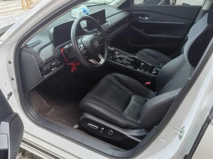 Honda 2025 11th Generation Accord 1.5T Stepless 260TURBO Sports Series Premium Edition Automatic Gear 4