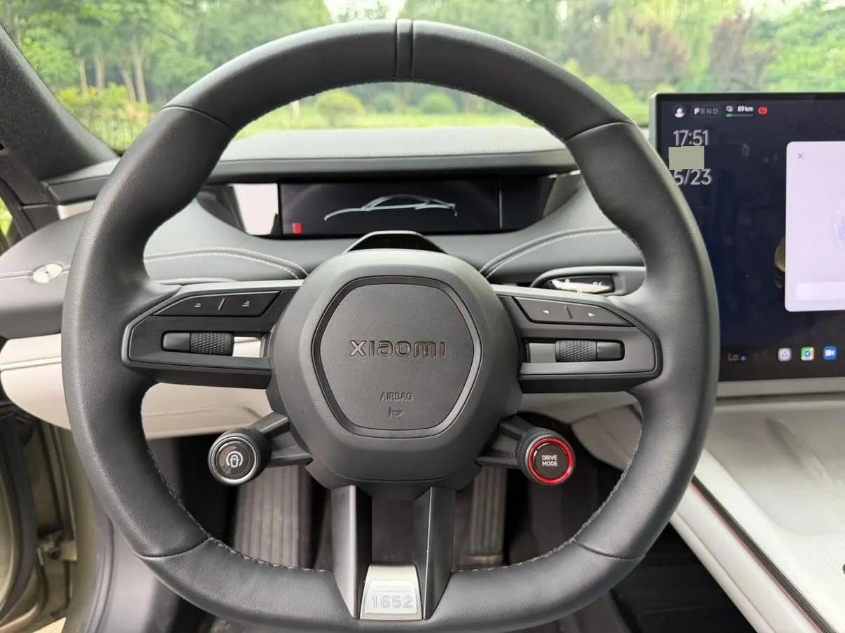 MI SU7 2024 700km Rear Drive Standard Founding Edition 11