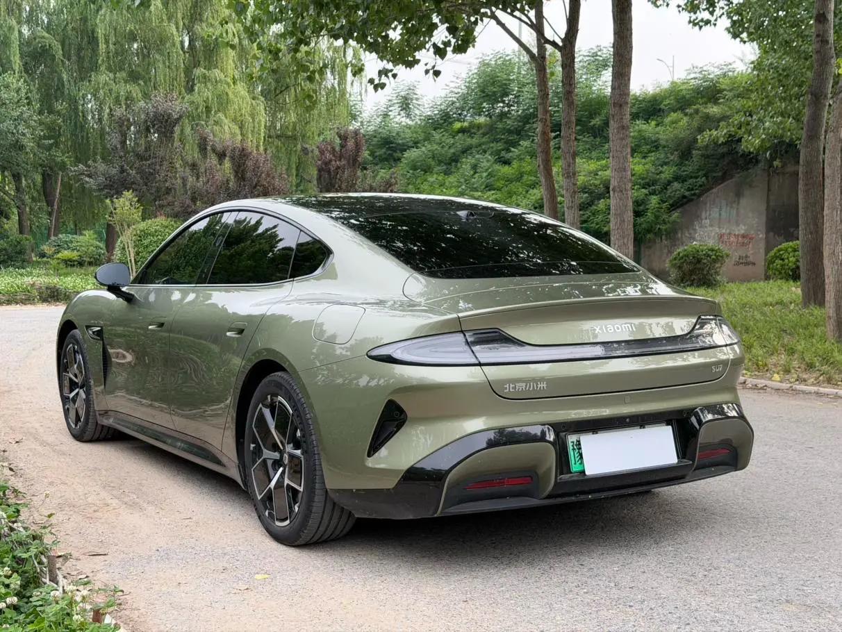MI SU7 2024 700km Rear Drive Standard Founding Edition 15