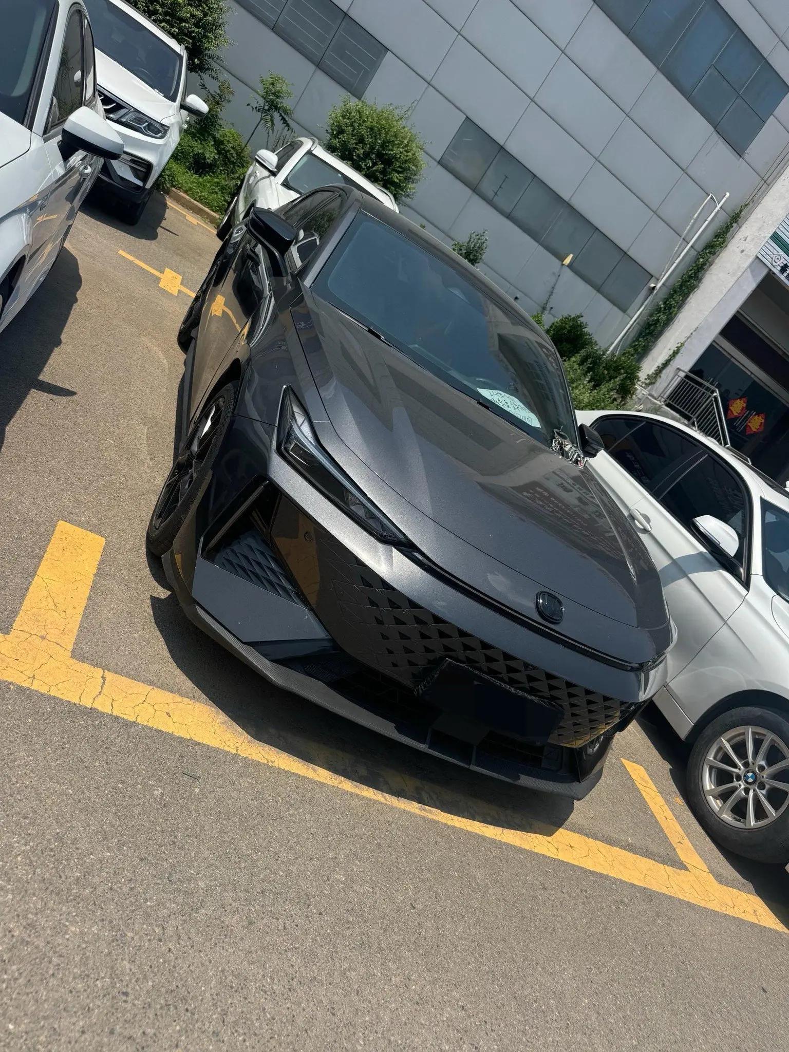 ChangAn 2024 UNI-V 1.5T Smart Pilot Automatic Gear 2
