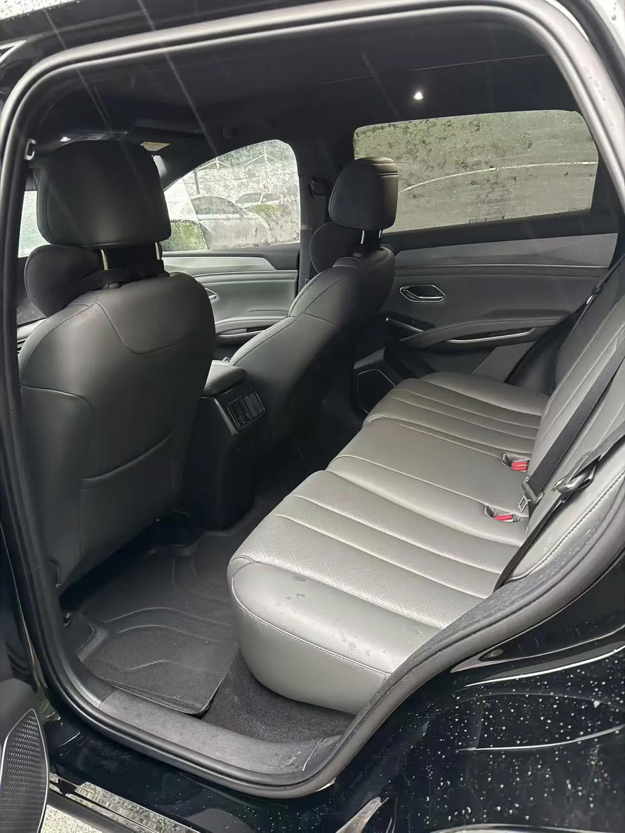 BYD 2026 Song L DM-i 1.5 Stepless 200KM Exceed Automatic Transmission 7
