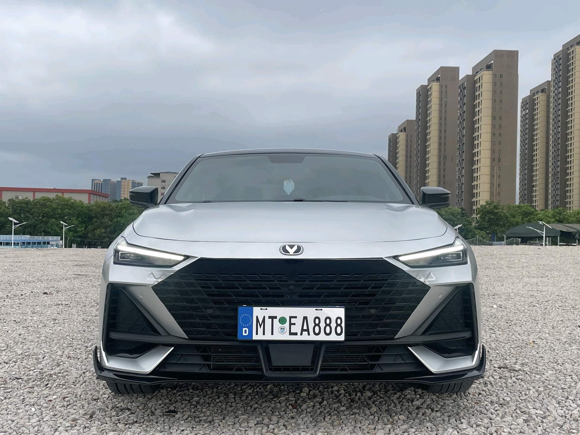 ChangAn UNI-V 2022 1.5T Excellence 2