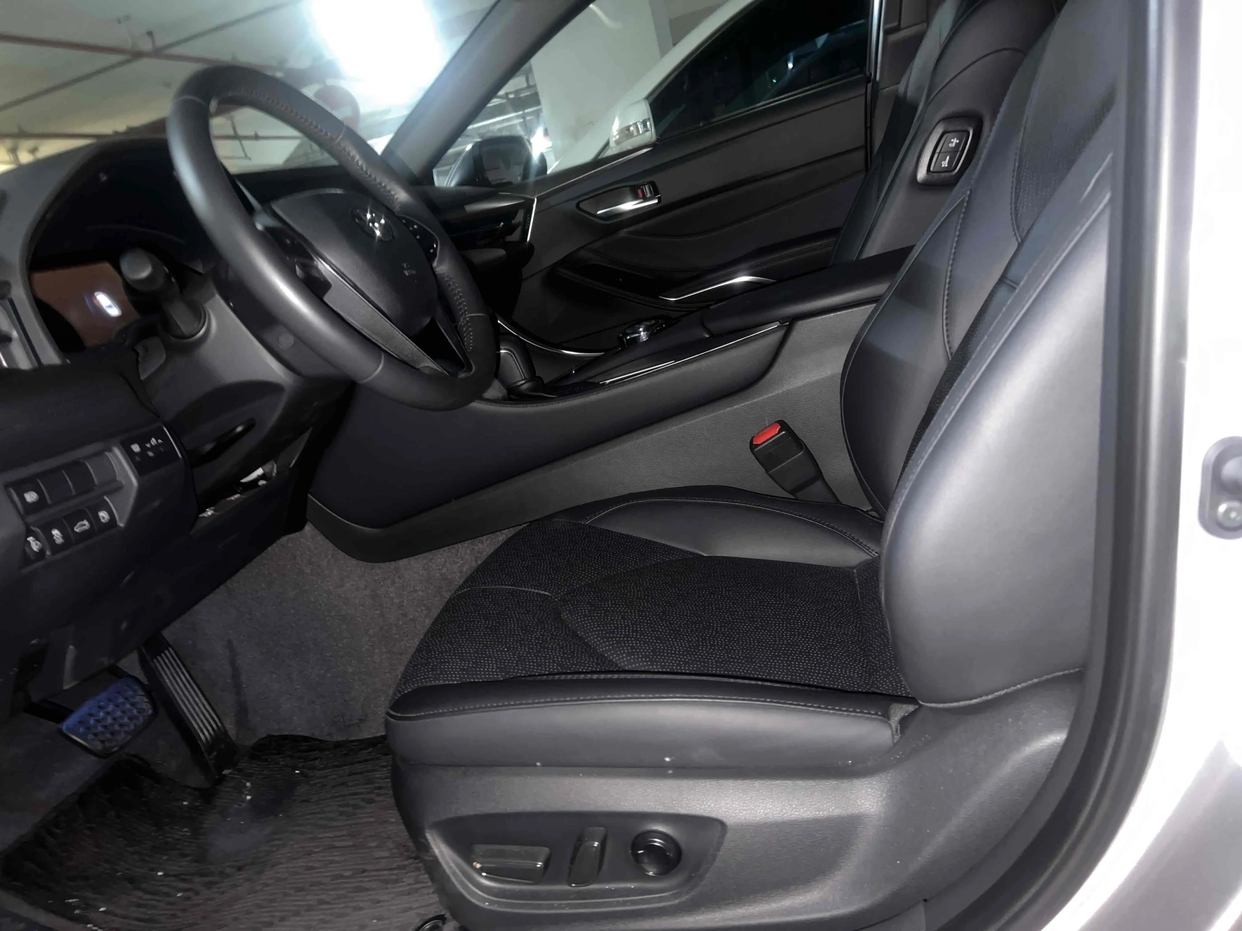 Toyota 2023 Asian Dragon 2.0 CVT Prestige Edition Automatic 2