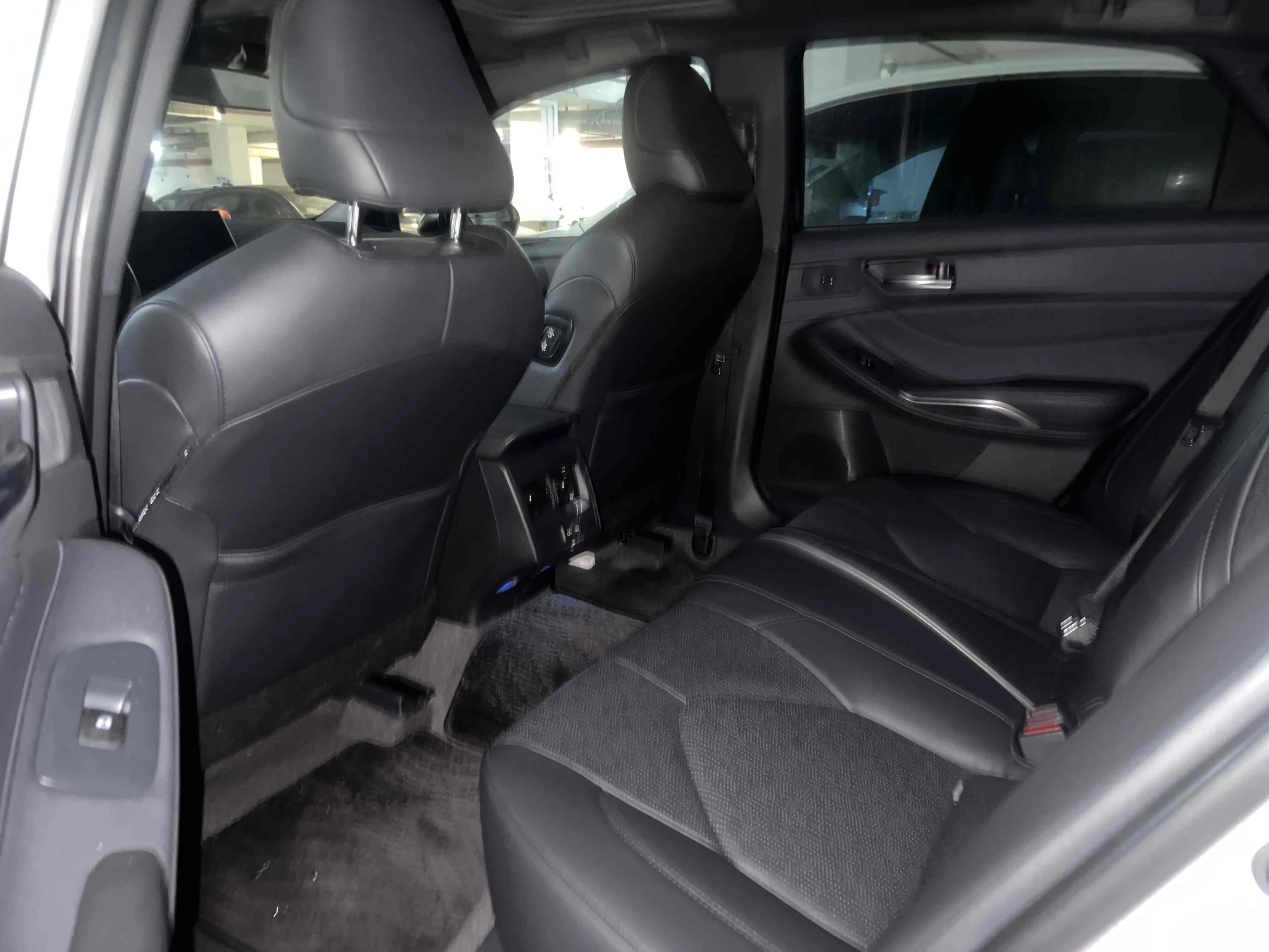 Toyota 2023 Asian Dragon 2.0 CVT Prestige Edition Automatic 3