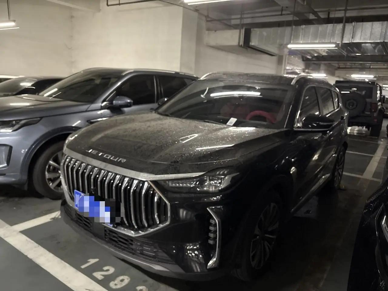 Open image lightbox: Jetour 2025 X70 PLUS 1.5T Elite Edition 7-seat Automatic Gear