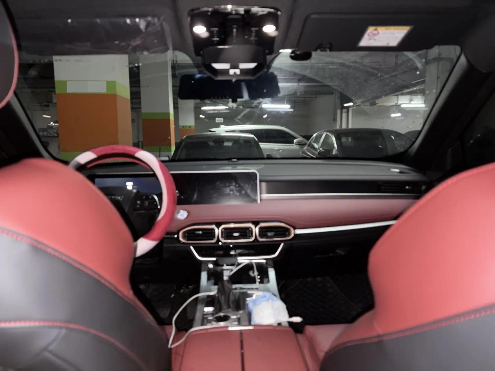 Jetour 2025 X70 PLUS 1.5T Elite Edition 7-seat Automatic Gear 4