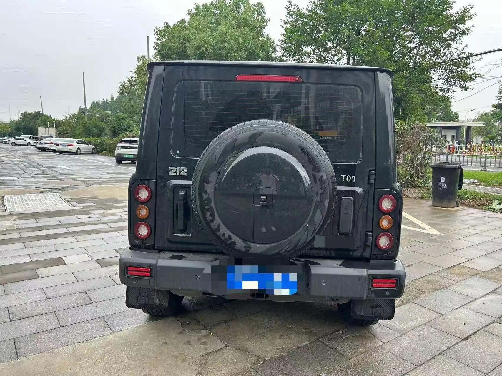 212 2024 T01 2.0T Mechanic Automatic 10