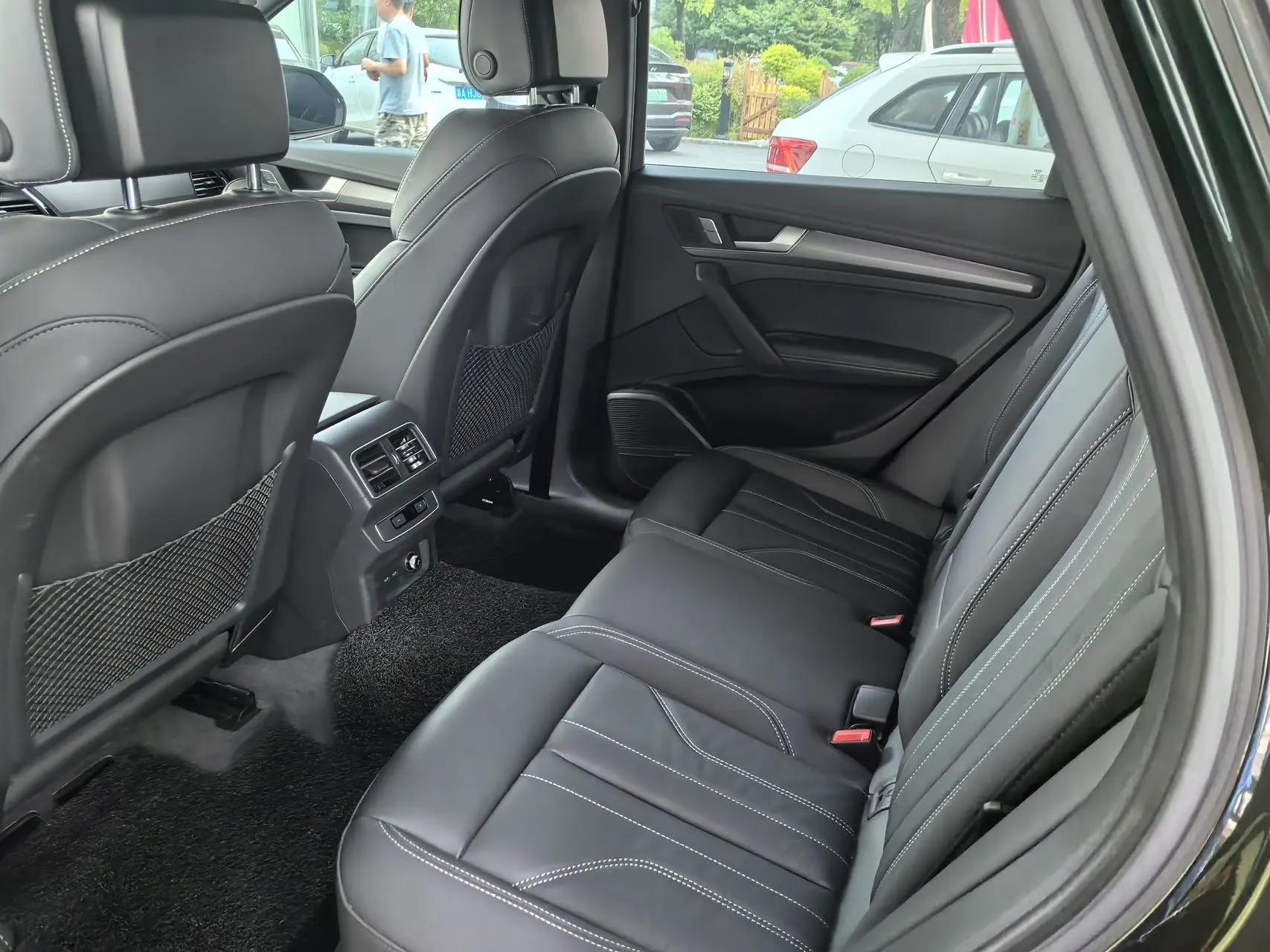 Audi 2025 Q5L 2.0TFSI 40TFSI luxury dynamic automatic 3